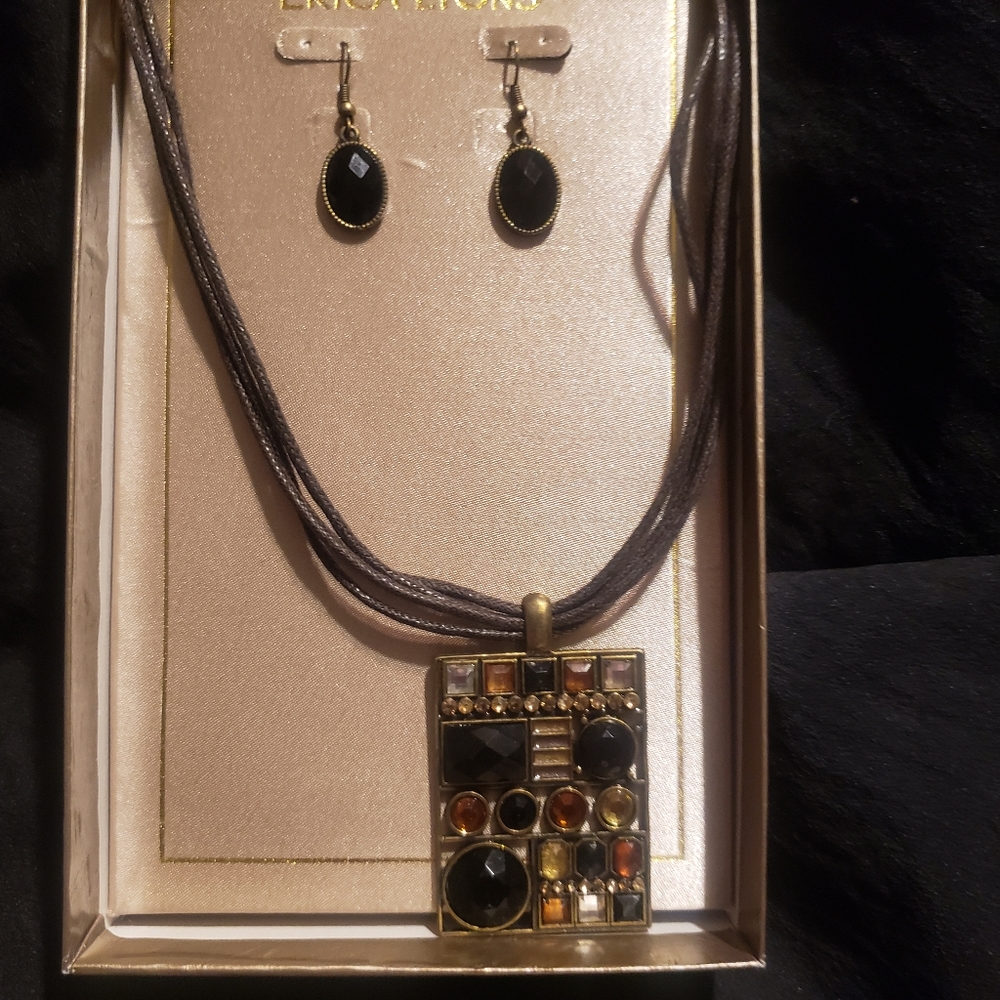 Erica Lyons Choker & Matching Earrings